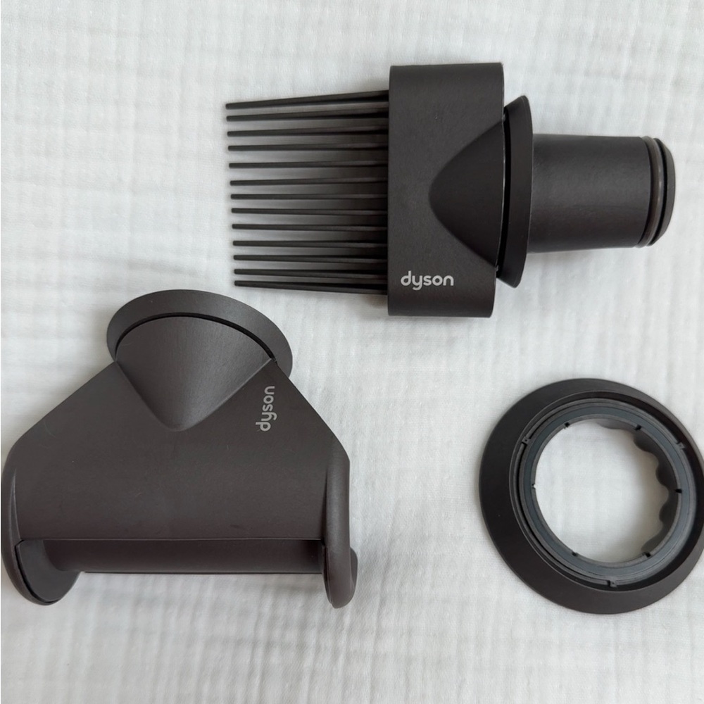 Dyson Supersonic Attachment Bundle